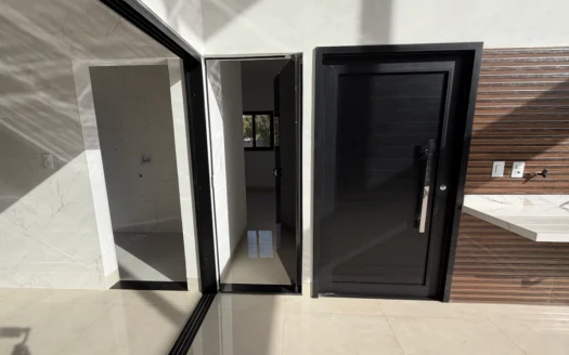 Casa com 4 Suítes