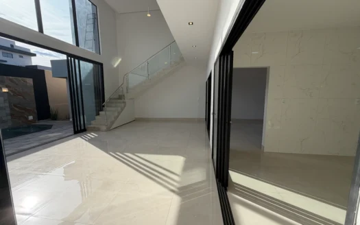 Casa com 4 Suítes