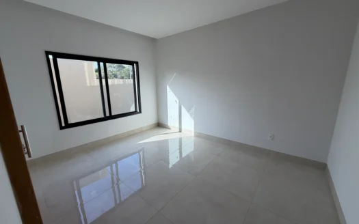 Casa com 4 Suítes