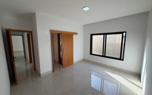 Casa com 4 Suítes