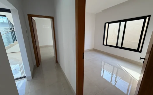 Casa com 4 Suítes
