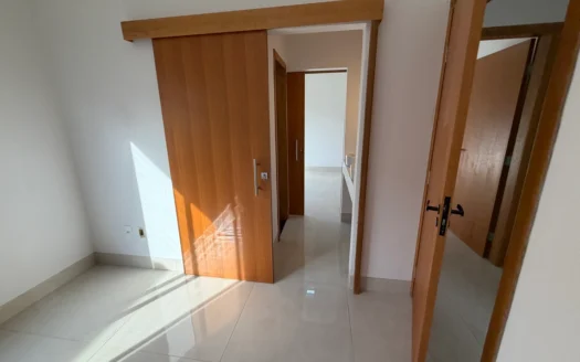 Casa com 4 Suítes