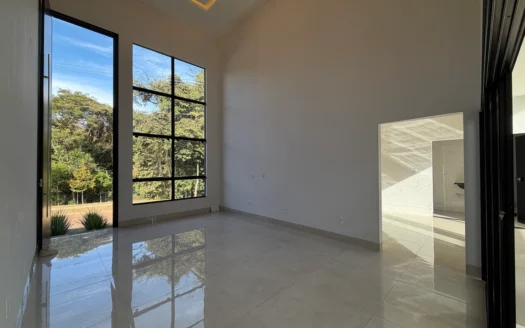 Casa com 4 Suítes