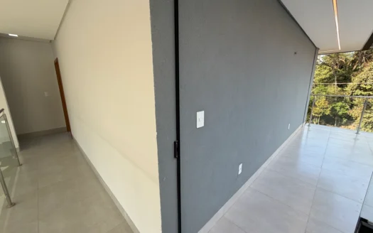 Casa com 4 Suítes