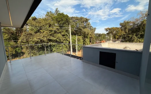 Casa com 4 Suítes