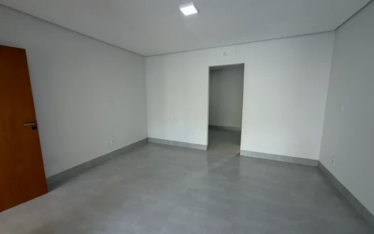 Casa com 4 Suítes