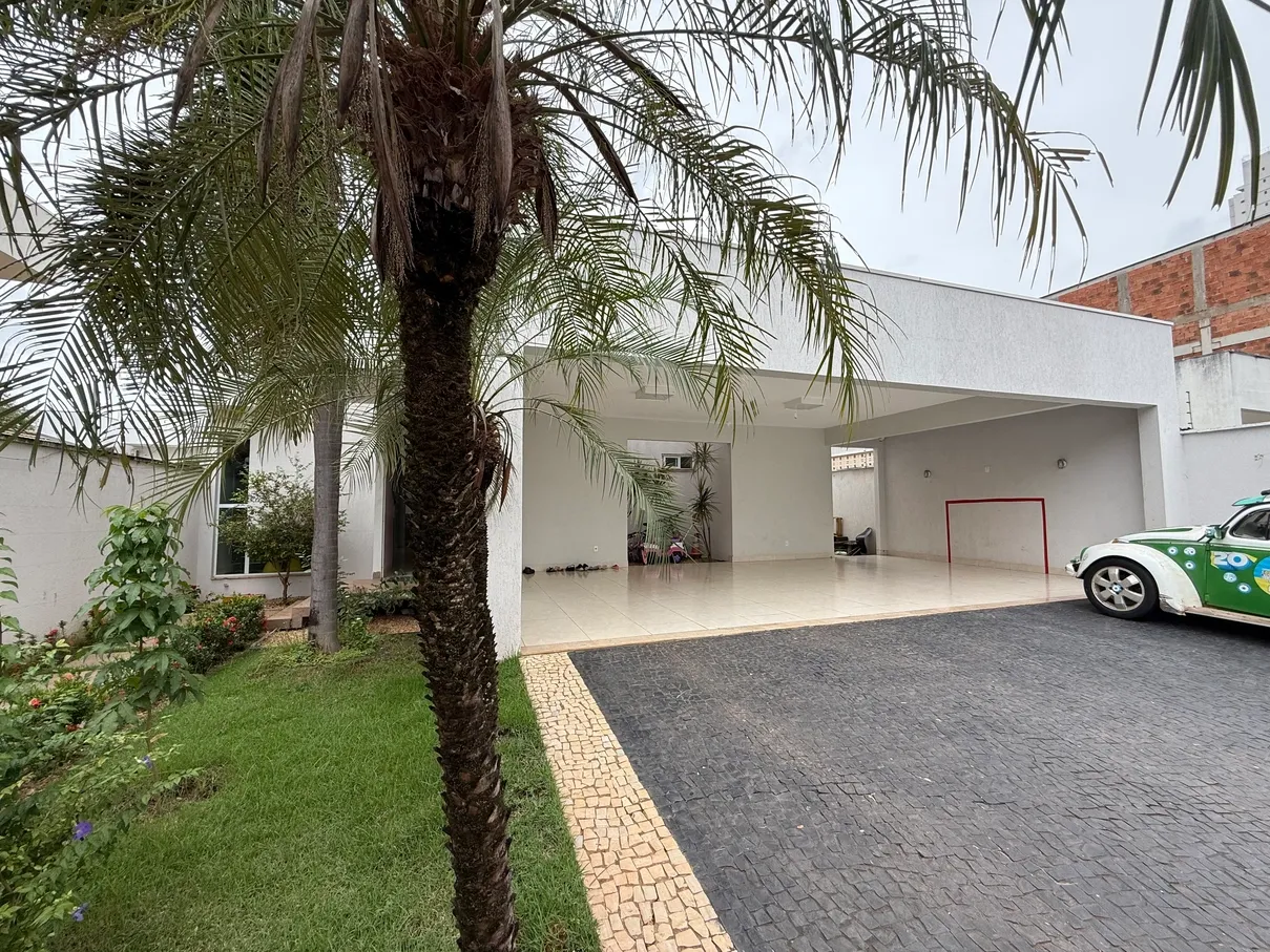Casa de 3 Quartos sendo 2 Suítes