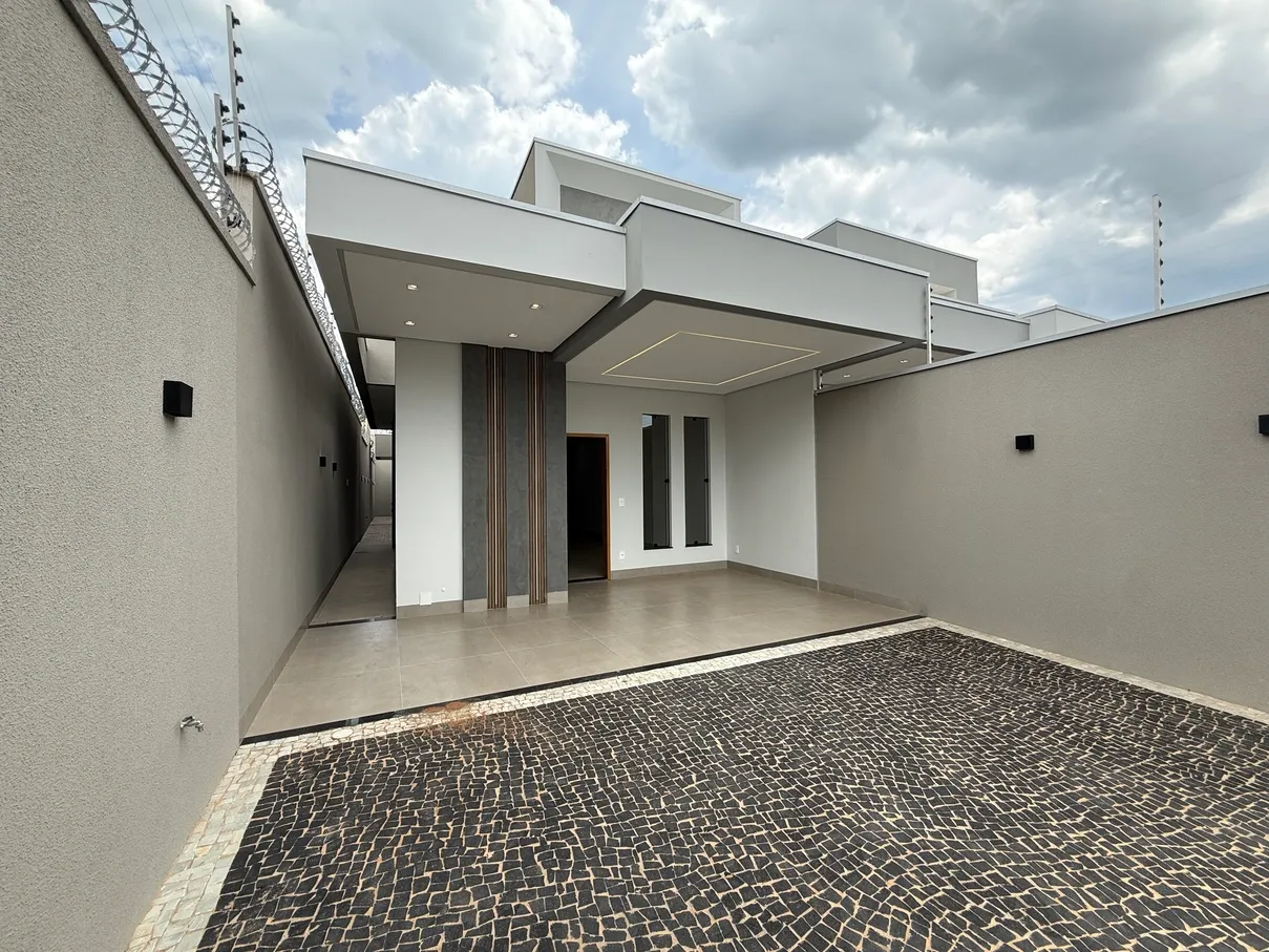 Casa de 3 Suítes na 207 Sul