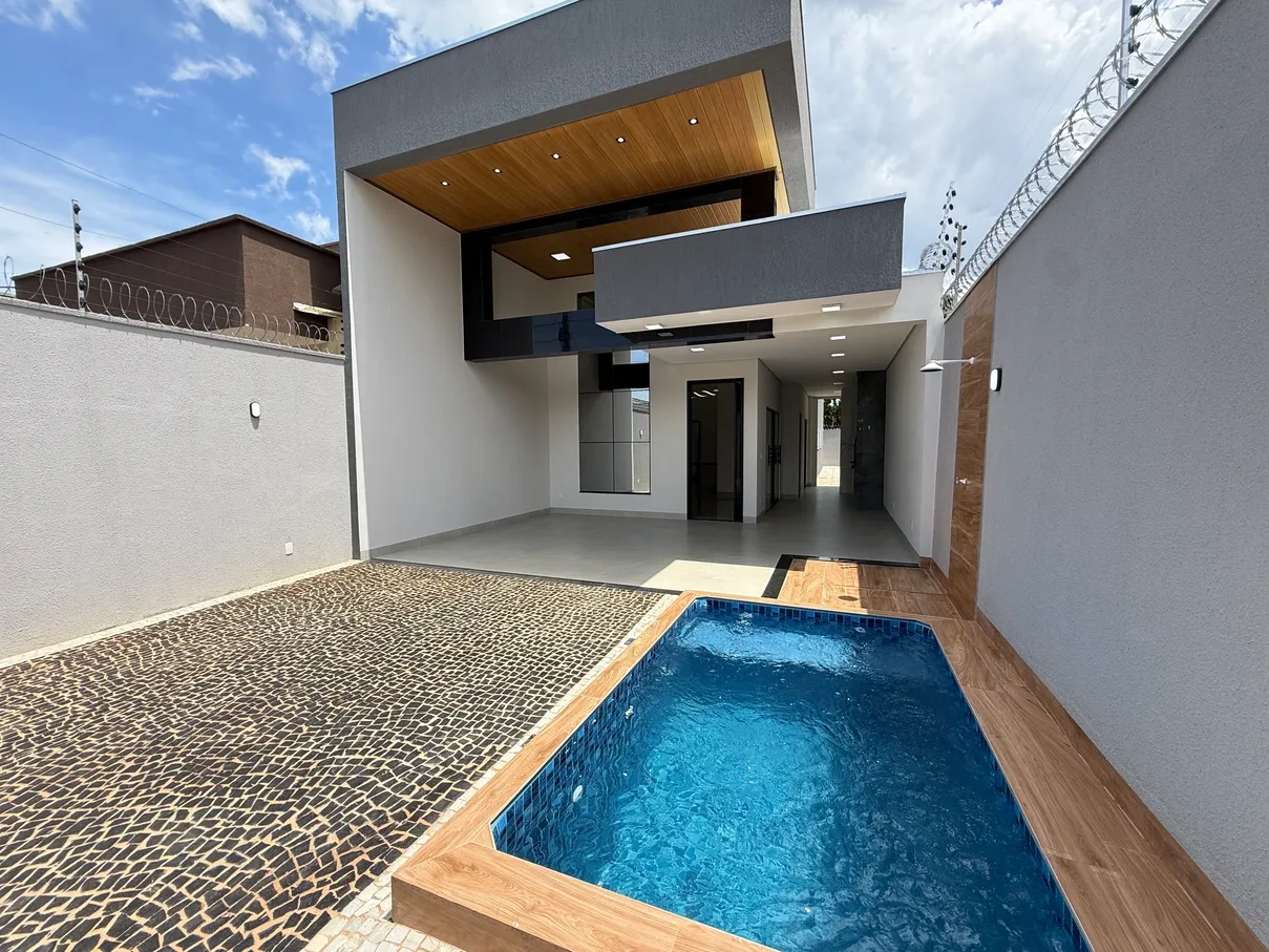 Casa com 3 Suítes na 309 Sul