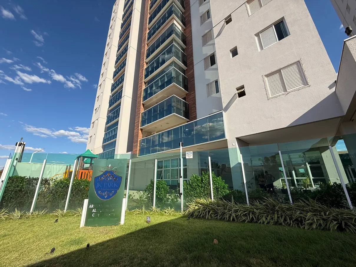 Apartamento de 3 Suítes no Centro