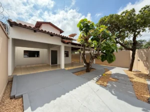 Sobrado de 4 Quartos na 1204 Sul