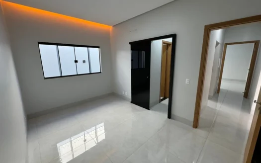 Casa com Piscina e Churrasqueira