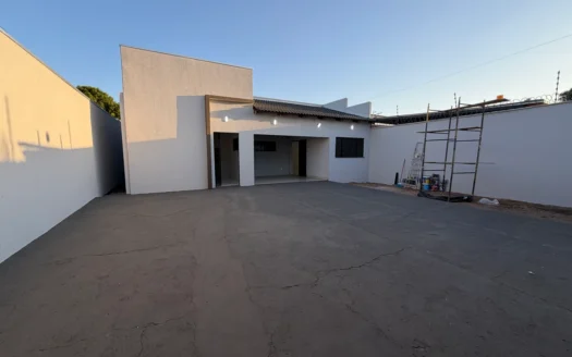 Casa de 3 Quartos na 1006 Sul