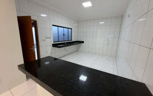 Casa de 3 Quartos na 1006 Sul