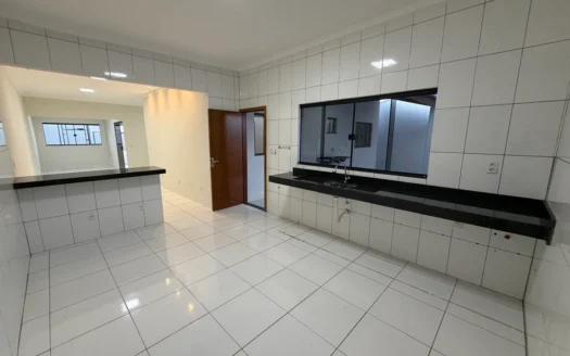 Casa de 3 Quartos na 1006 Sul