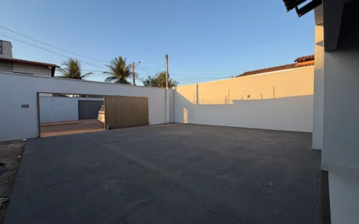 Casa de 3 Quartos na 1006 Sul
