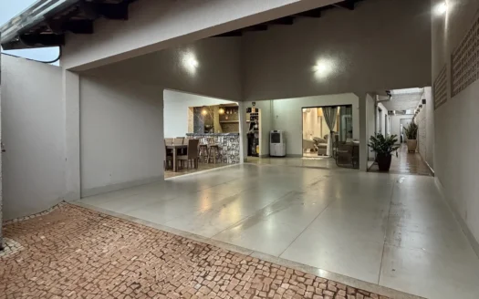 Casa com Energia Solar e Poço