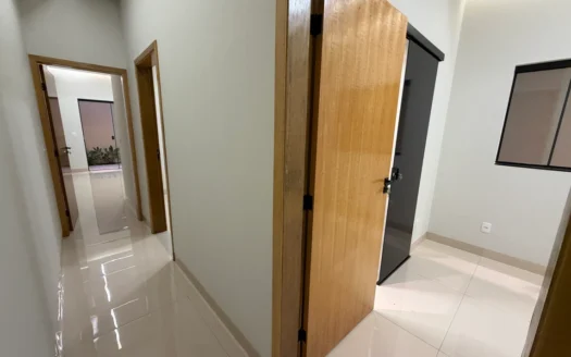 Casa com 3 Suítes na 108 Norte