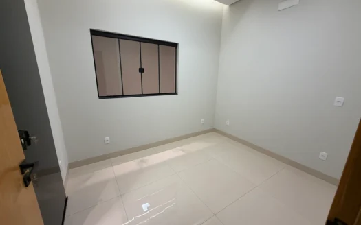 Casa com 3 Suítes na 108 Norte