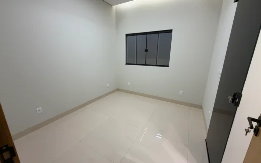 Casa com 3 Suítes na 108 Norte