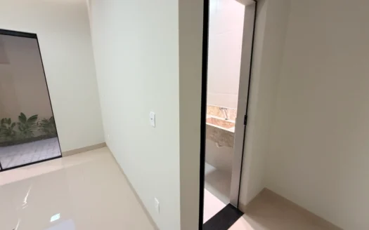 Casa com 3 Suítes na 108 Norte