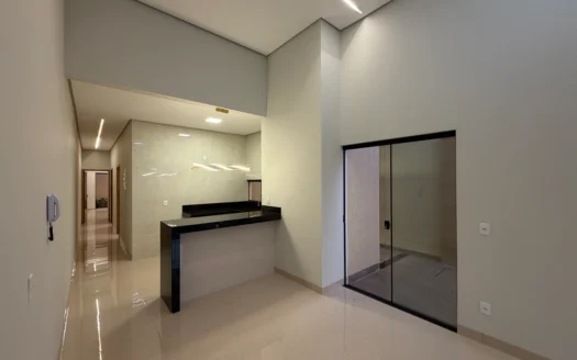 Casa com 3 Suítes na 108 Norte