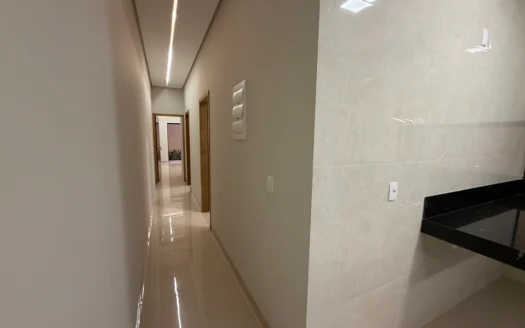 Casa com 3 Suítes na 108 Norte