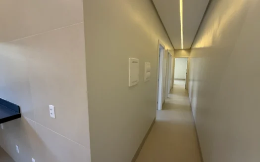 Casa com 3 Quartos na 108 Sul