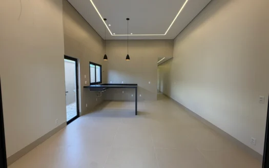 Casa com 3 Quartos na 108 Sul