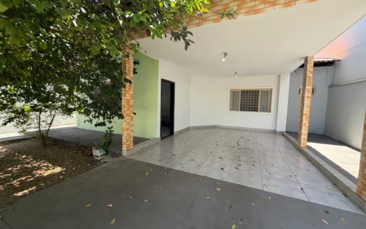 Casa de 3 Quartos na 110 Sul