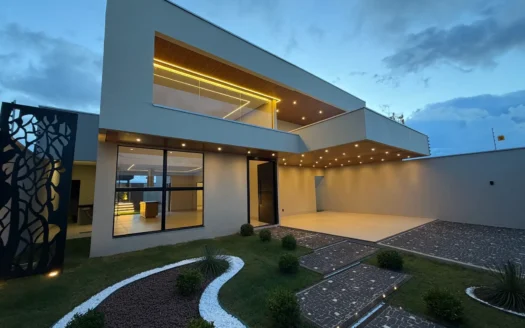 Casa com 3 Quartos na 1503 Sul