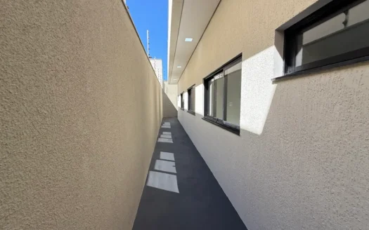 Casa Nova de 3 Quartos na 406 Norte