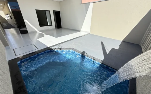 Casa Nova de 3 Quartos na 406 Norte