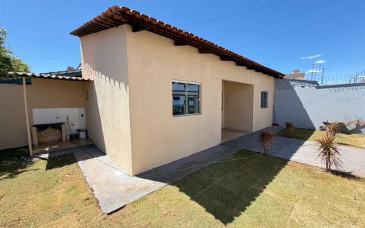 Casa com 2 Quartos na 504 Norte