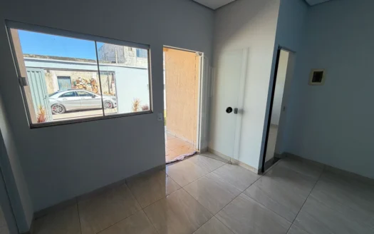 Casa com 2 Quartos na 504 Norte