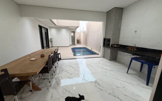 Casa com 3 Suítes Plenas na 505 Sul