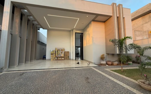 Casa com 3 Suítes Plenas na 505 Sul