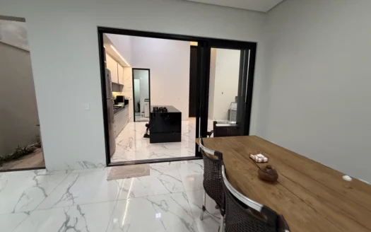 Casa com 3 Suítes Plenas na 505 Sul