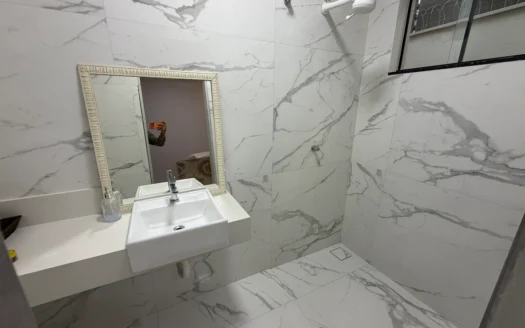Casa com 3 Suítes Plenas na 505 Sul