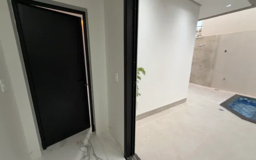 Casa com 3 Suítes Plenas na 505 Sul