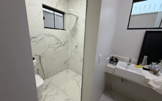 Casa com 3 Suítes Plenas na 505 Sul