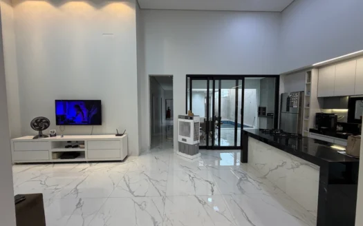 Casa com 3 Suítes Plenas na 505 Sul