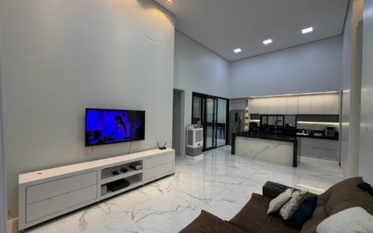 Casa com 3 Suítes Plenas na 505 Sul