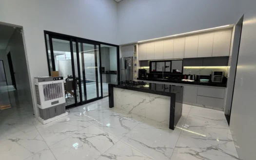 Casa com 3 Suítes Plenas na 505 Sul