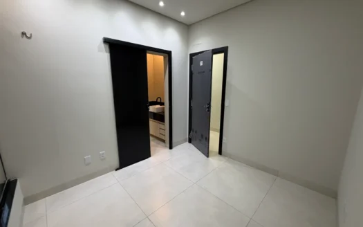 Casa com 3 Suítes na 505 Sul