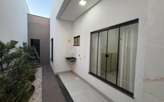 Casa com 3 Quartos na 604 Norte