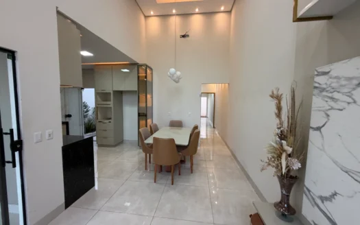 Casa com 3 Quartos na 604 Norte