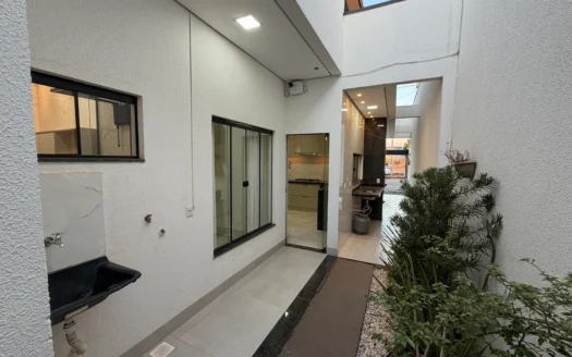 Casa com 3 Quartos na 604 Norte