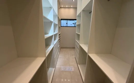 Casa com 3 Quartos na 604 Norte