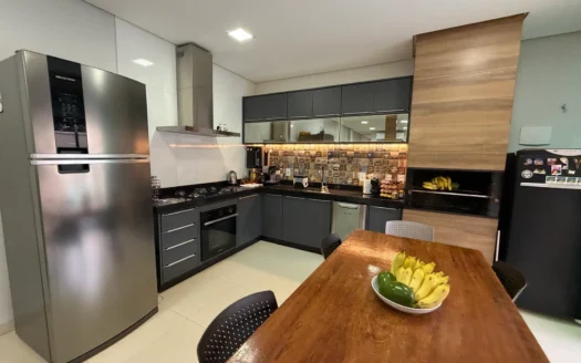 Casa de 3 Quartos na 606 Sul